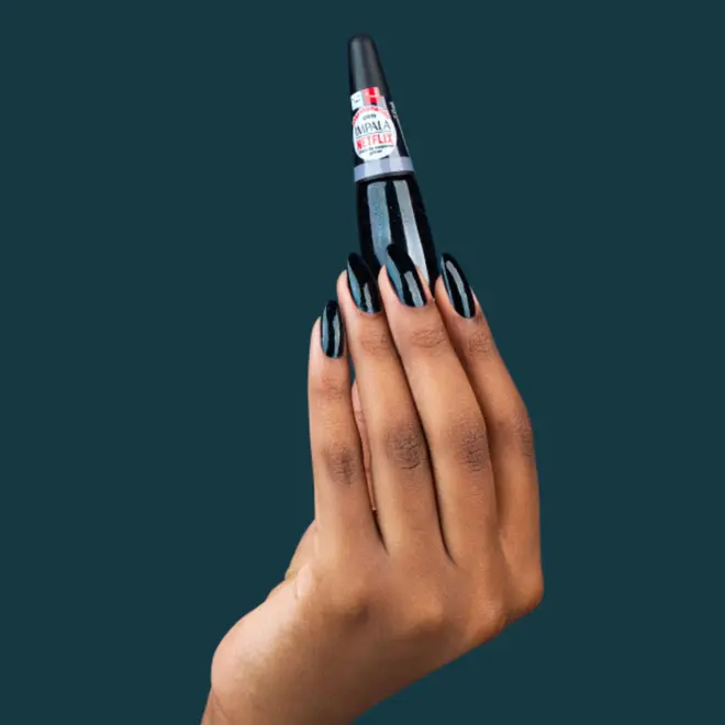 IMPALA ESMALTE MARATONANDO NETFLIX GLITTER CHEIO DE SUSPENSE 7,5ML