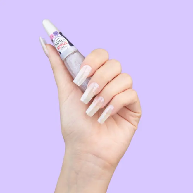 IMPALA ESMALTE MARATONANDO NETFLIX GLITTER  FLOCADO TOP 10 7,5ML